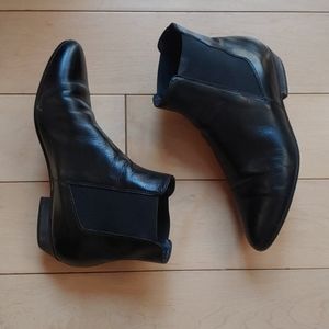 J Crew Black Pointed Toe Ankle Chelsea Boots